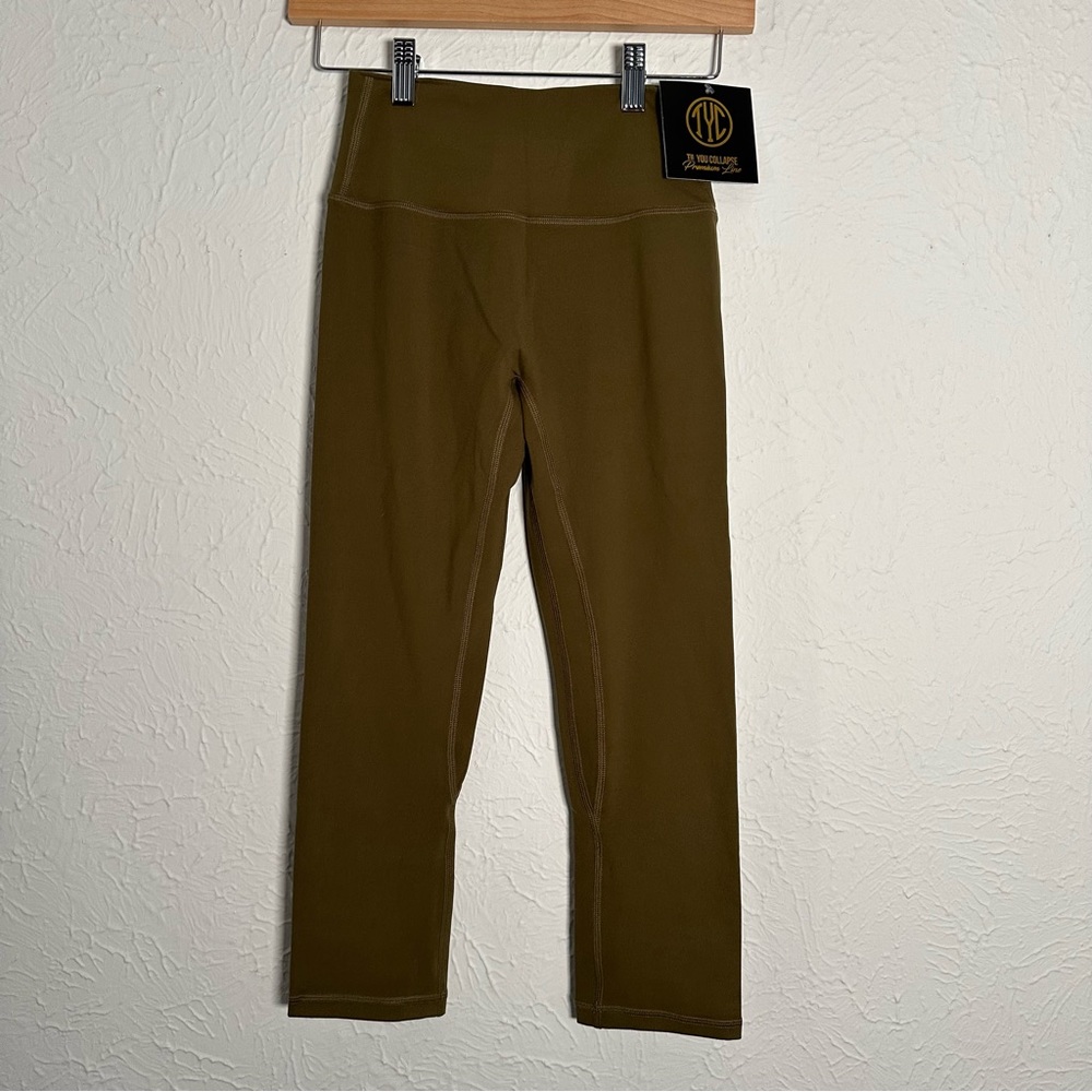 TYC XS Army Green Scrunch Butt Capris Butter Soft Material NWT
